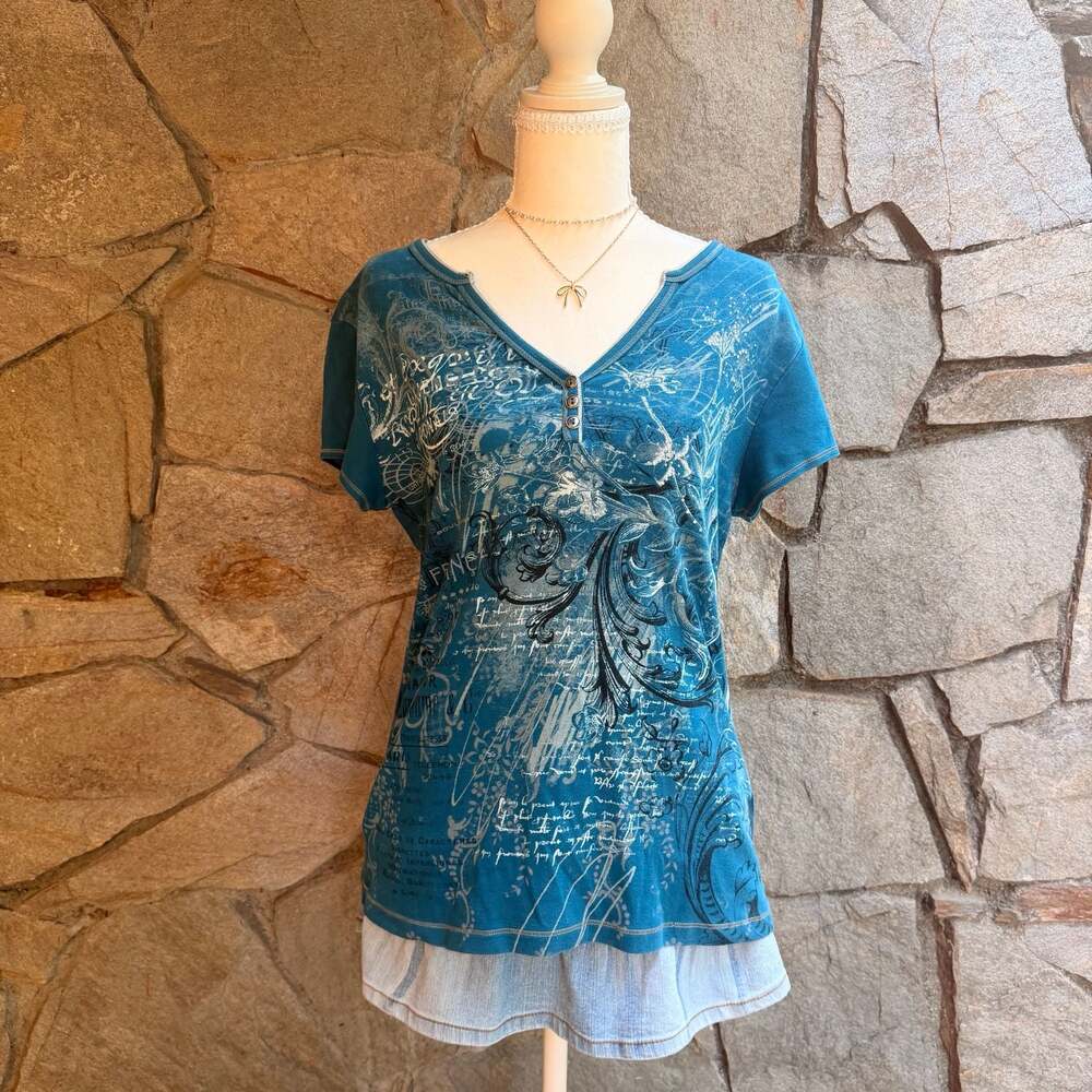 Vintage Y2K Graphic Print Henley T-Shirt Teal Blue